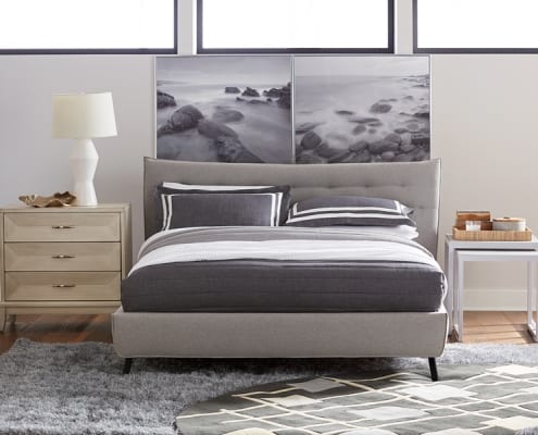 Rand Bedroom with Reeds Chest